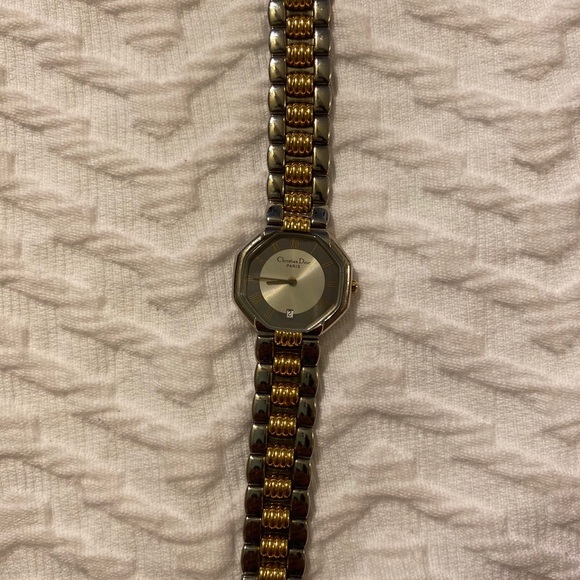 AUTHENTIC CHRISTIAN DIOR WATCH - Picture 6 of 9